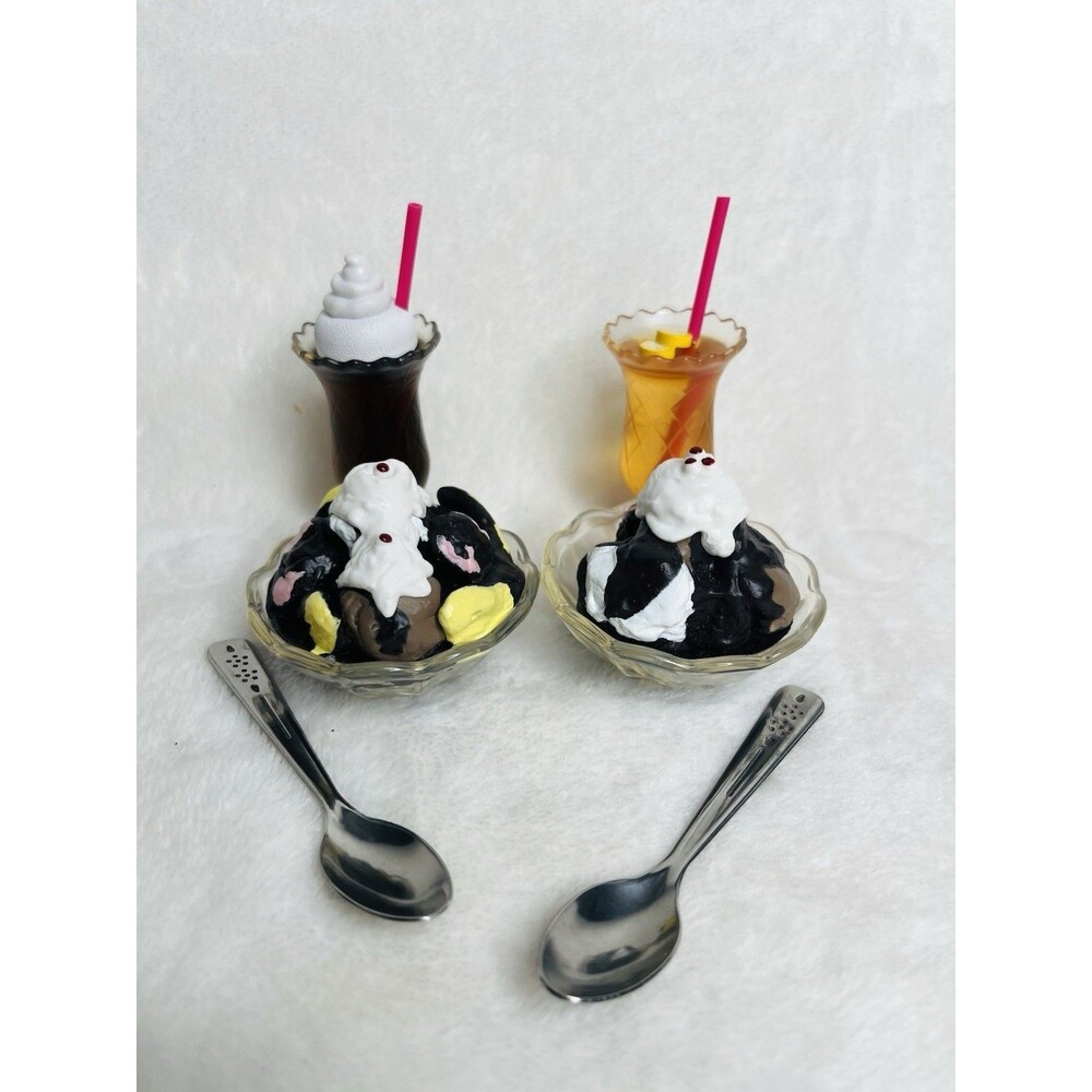 American Girl "Sweet Treats" sundaes and ice cream floats Retired 2011